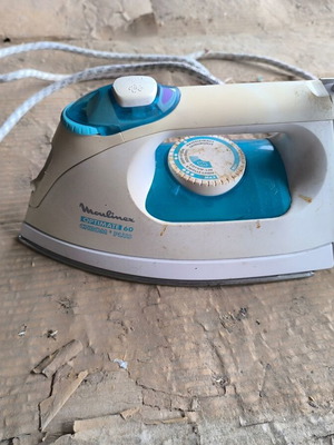 Pitsos steam iron used 1600W Moulinex Optimate 60