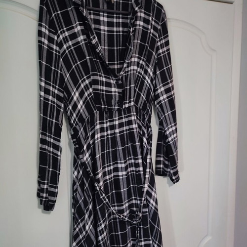 Attrattivo knee-length checkered dress used, asymmetric A-line, size M/L