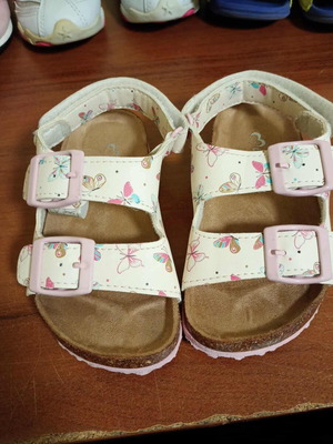 LC Waikiki children's sandals like new, size 25