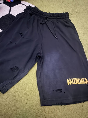Balenciaga Bermuda shorts like new, size 2XL slim fit
