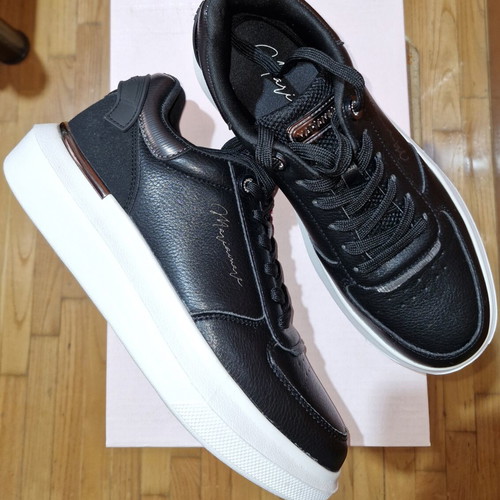Mariamare Black Women's Sneakers New Size 37