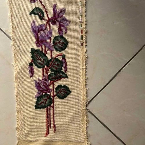 Handmade frame used, dimensions 0.50x19