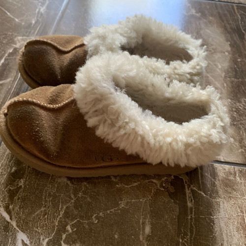 Ugg low boots used, size 32.5, beige