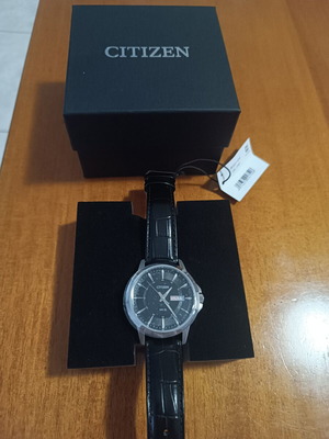 Citizen men's watch 41mm battery with black leather strap