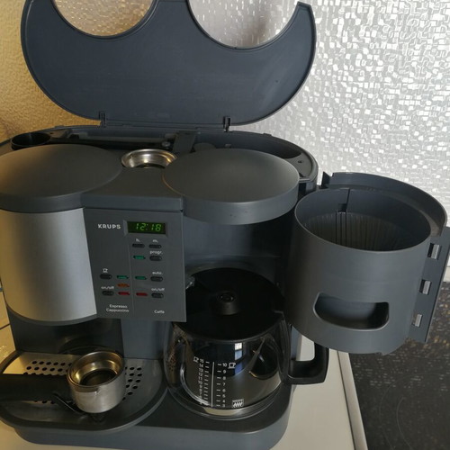 Krups coffee maker like new for French, cappuccino, espresso