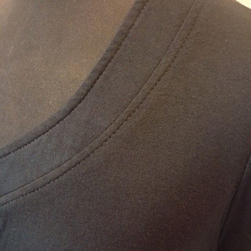 Women's long t-shirt black, like new, sizes XXL and XXXL