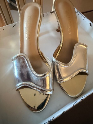 Valtadoros silver platform sandals like new, size 38