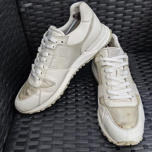 Louis Vuitton sneakers used size 43.5 white authentic