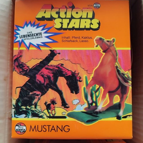 Airfix box with 5 Action Stars Mustang new