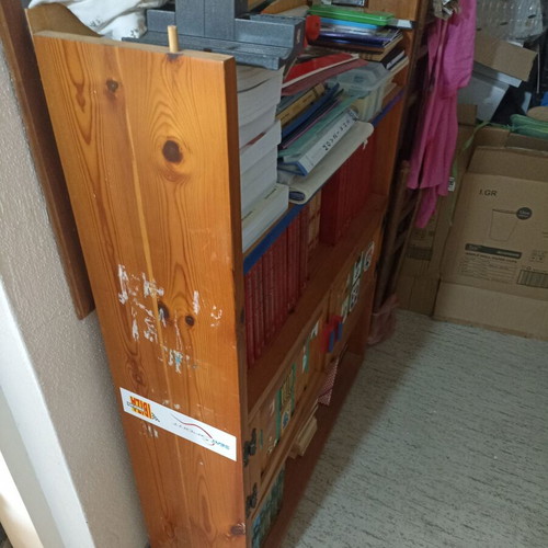 Wooden bookcase large with 4 rows of shelves used