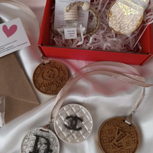 Luxury Gift Set Inspired Designer Aromatic Tablet and Car Diffuser