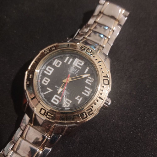 Q&Q F348-405Y men's watch used, gold and silver