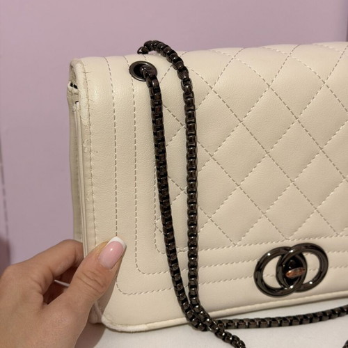 Women's shoulder bag like new, beige, dimensions 26x18