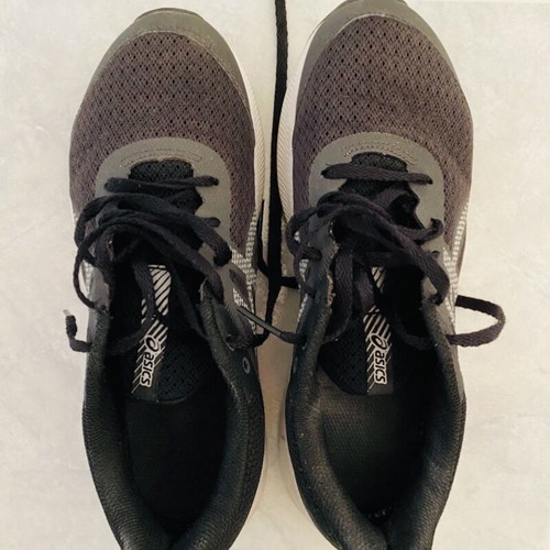 Asics athletic shoes used, size 37.5, black