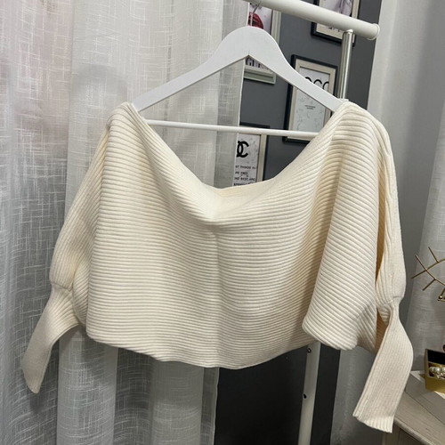 Zara white poulober like new, size S