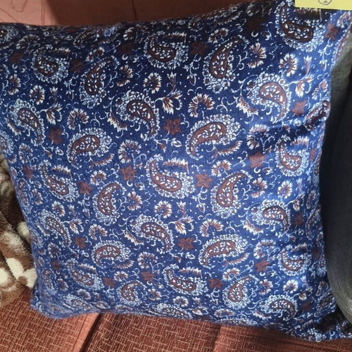 Pillows new, pack of 7, no.2