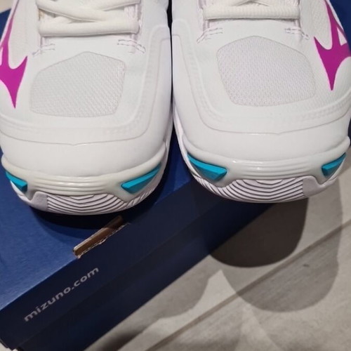 Mizuno Wave Momentum 2 women's volleyball shoes new, white, size 39