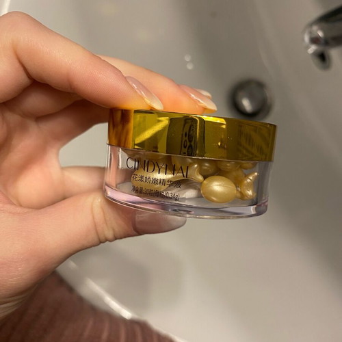 Capsules with anti-wrinkle action unused