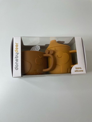 Done by Deer Обучителна Бутилка с Дръжки и Купа за Закуски 160ml Нова