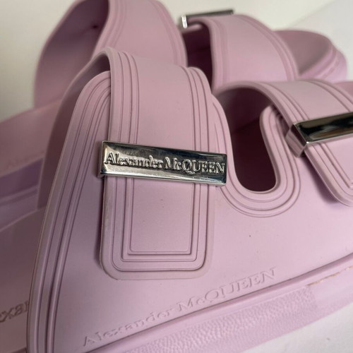 Alexander McQueen Hybrid sandals like new, size 38, lilac