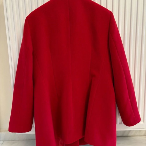 Bella P. coat like new, red, size L