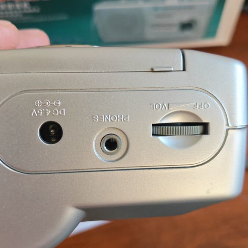 Goldyip GP-A36 cassette player with FM/AM radio
