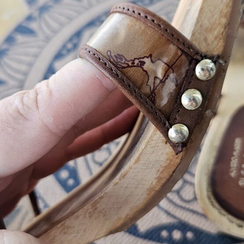 Alviero Martini 1a Classe sandals size 38, used, beige, wood and leather