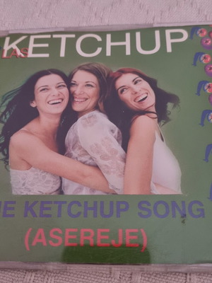 Las Ketchup The Ketchup Song CD like new