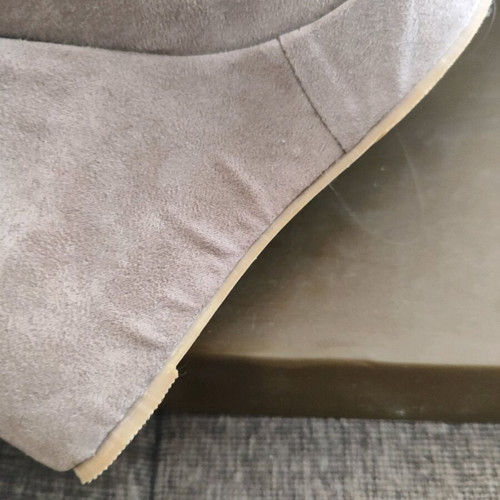 Castor platform beige pumps size 38 like new