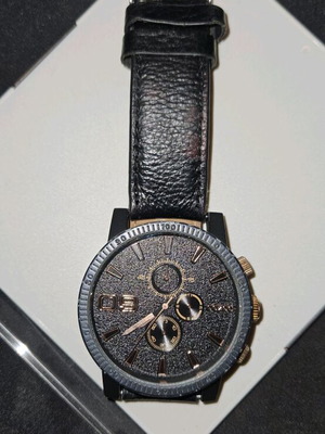 Oozoo watch leather