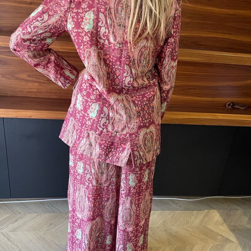 Iraida set new with s/m jacket and medium pants