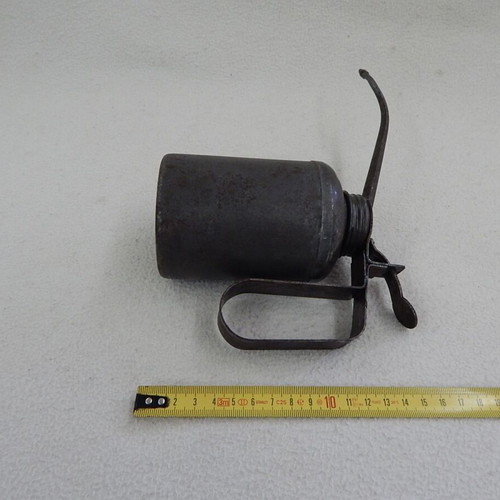 Metal Oil Can used, height 13 cm, functional