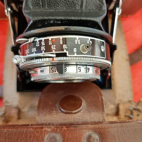 Zeiss Ikon Nettar 515 folding camera used