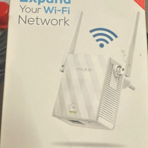 TP-Link Wi-Fi Range Extender TL-WA855RE new