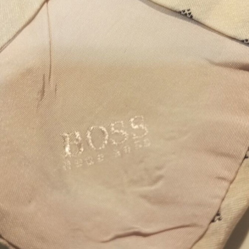 Hugo Boss tie like new 100% silk white and blue