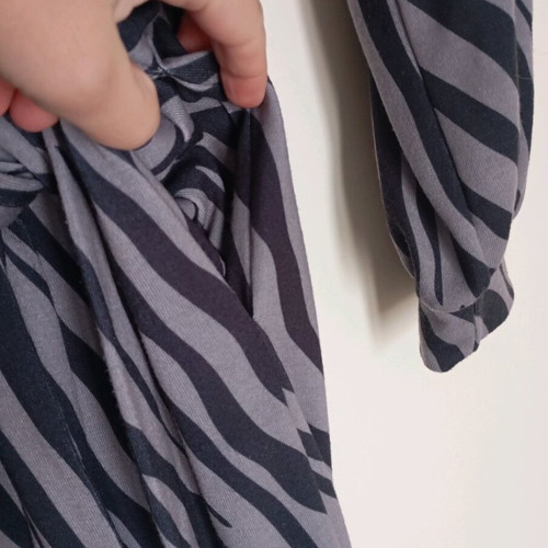 Bee me couture medium dress like new, black and gray
