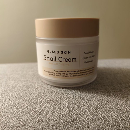 Dearboo Glass Skin Snail Cream like new, lightweight face moisturizer