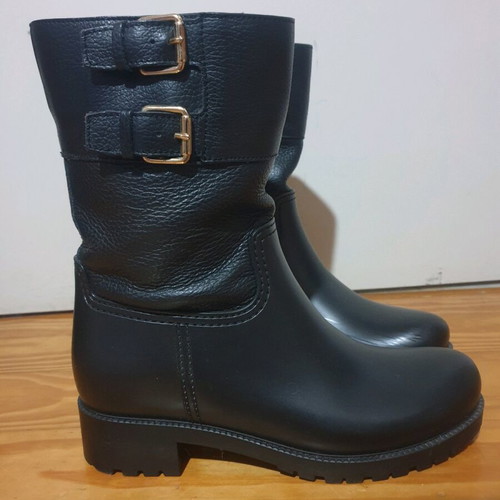Feng Shoe black boots like new, leather and galoshes, size 38