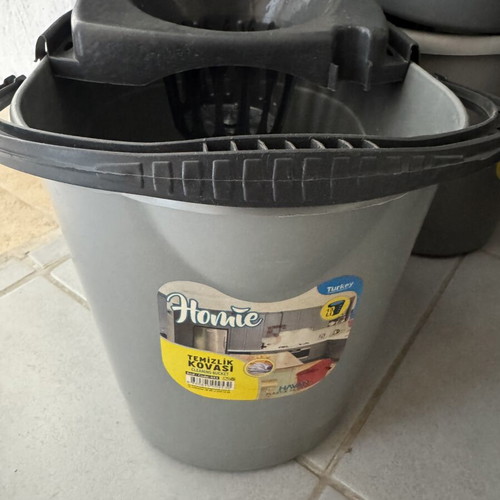 Mop bucket