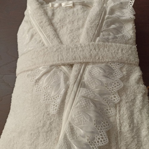 Bathrobe and towel set made of Egyptian cotton, new