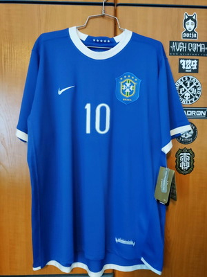 Ronaldinho Brazil Football Jersey No XLarge new, authentic