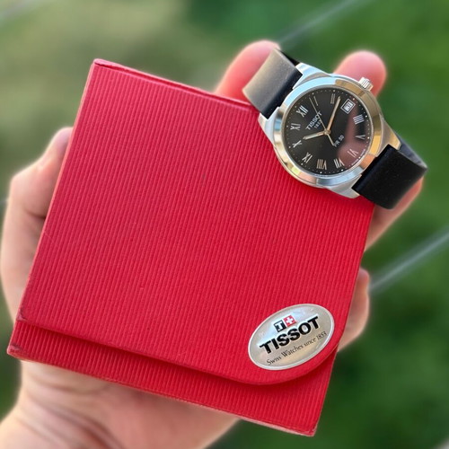 Tissot PR 50 stainless steel watch like new with sapphire and date