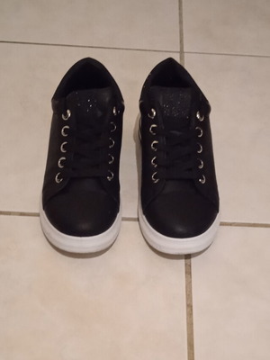 Sneakers αθλητικά μαύρα σαν καινούργια με glitter, μέγεθος 37