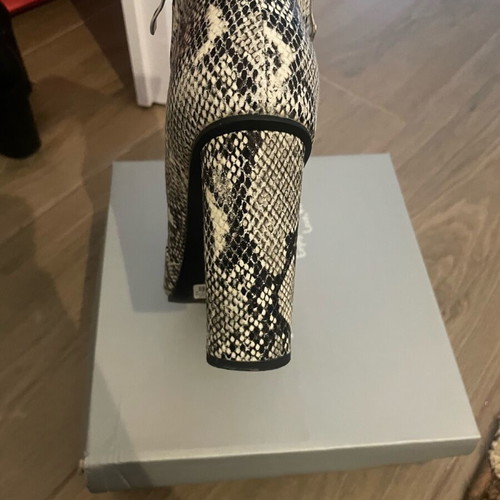 Migato ankle boots used, size 40, black and white