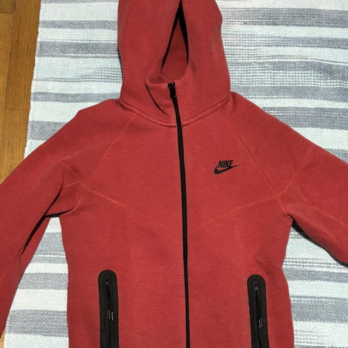 Nike Tech Fleece red like new, size XS