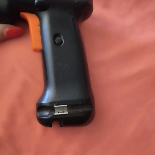 Black Decker screwdriver used without charger