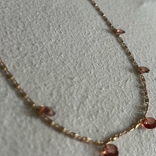 Gold plated necklace with details new, gold color