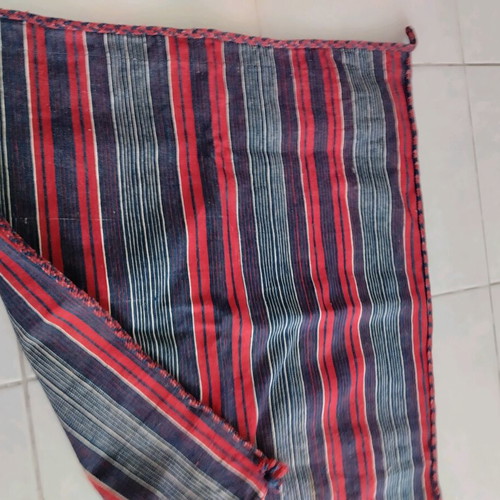 Cotton woven pillow like new, 62x57 cm