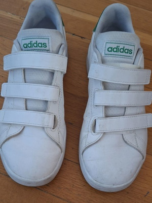 Stan Smith kids sneakers white green, like new, size 34