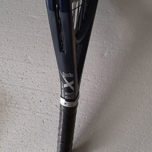 HEAD Intelligence i X11 tennis racket used with case